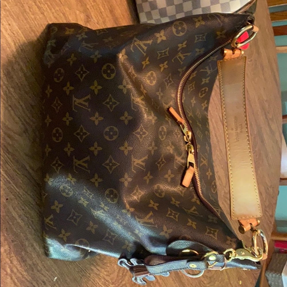 Louis Vuitton sully mm